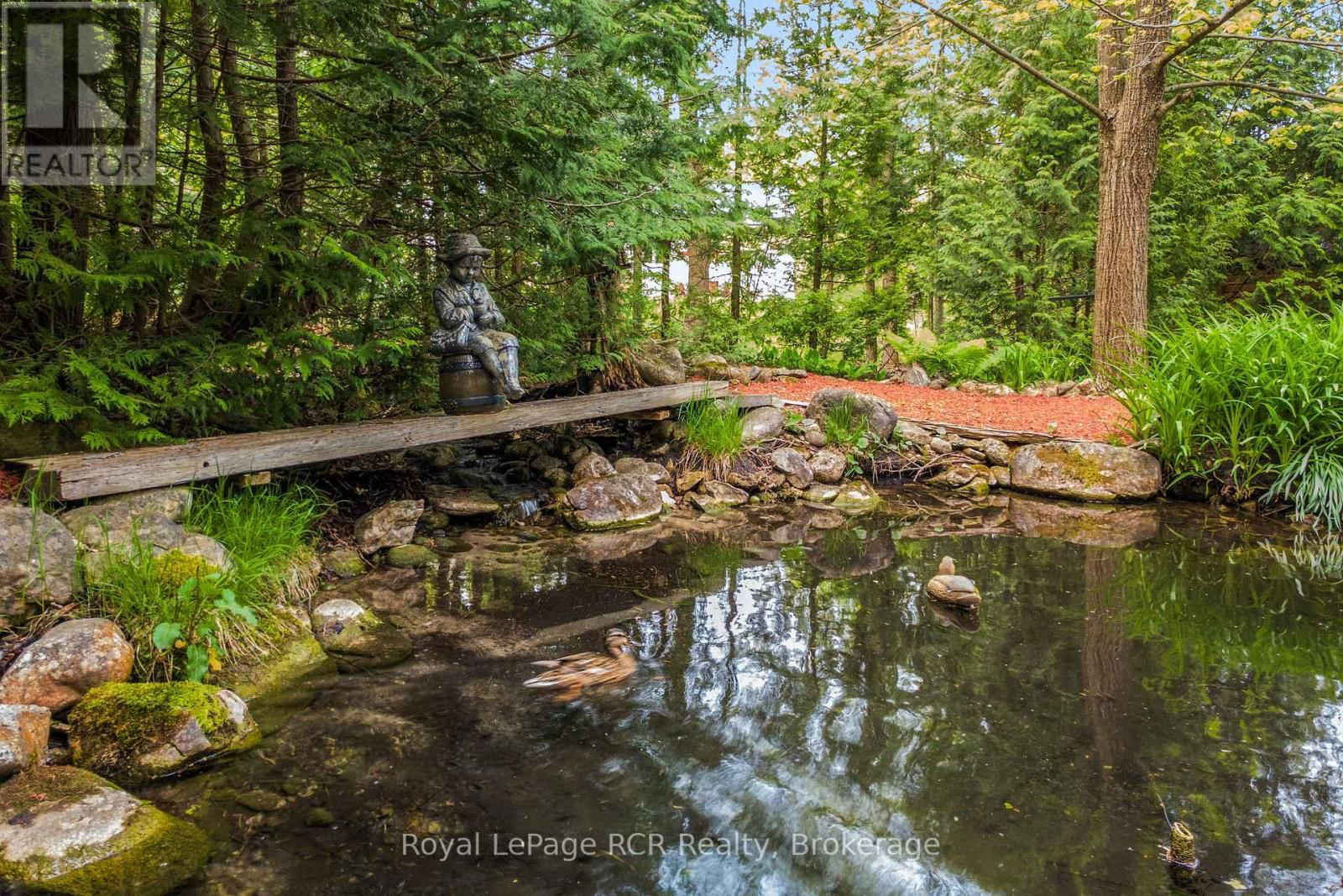 625 MALLORY BEACH ROAD Image 39