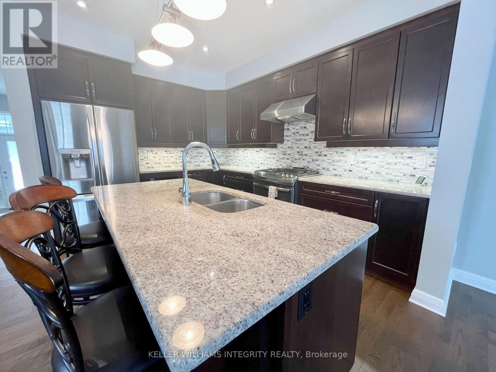 108 BOUNDSTONE WAY Image 10