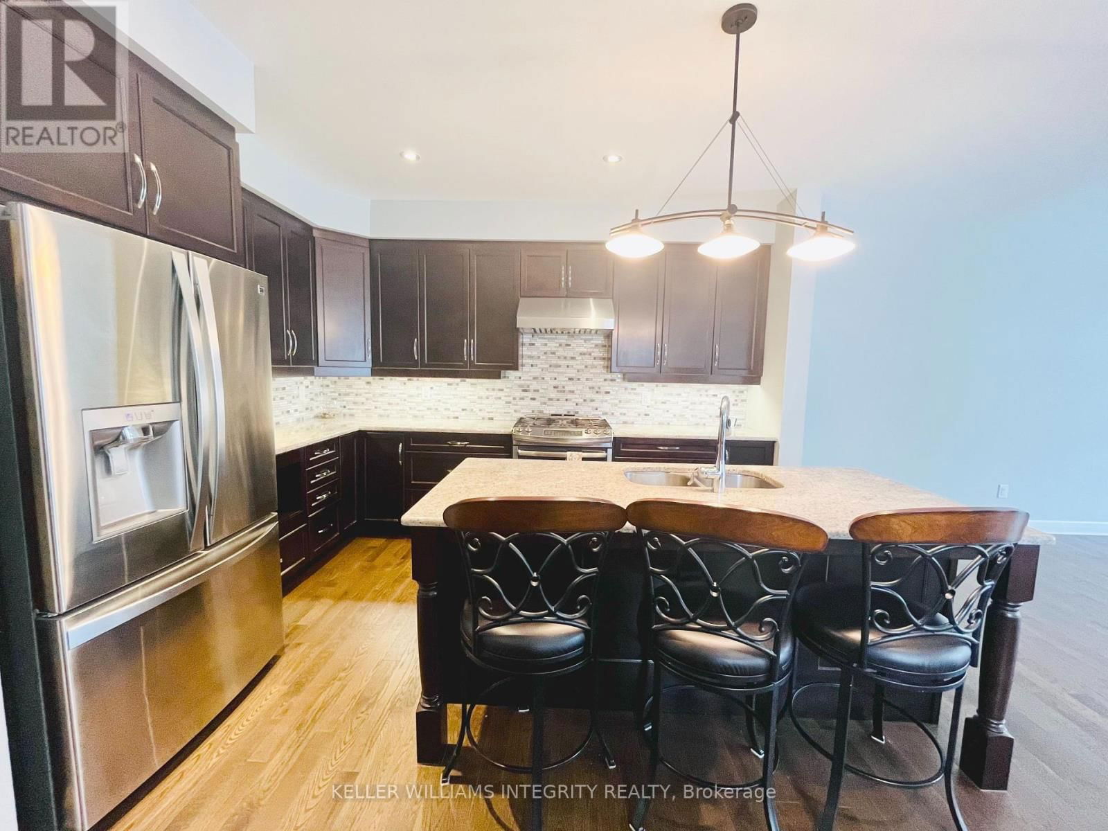 108 BOUNDSTONE WAY Image 13