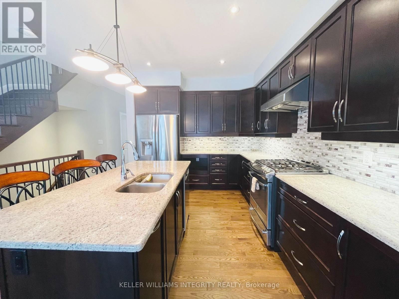108 BOUNDSTONE WAY Image 16