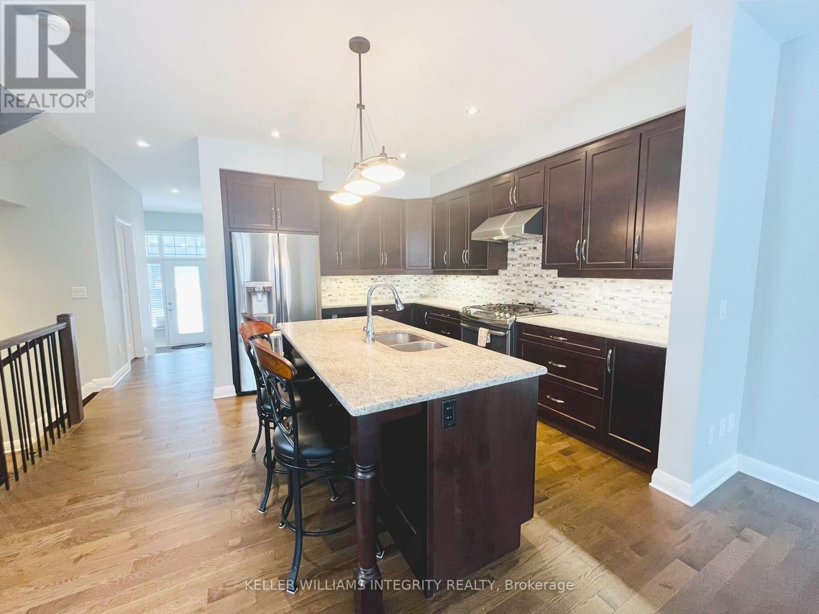 108 BOUNDSTONE WAY Image 8