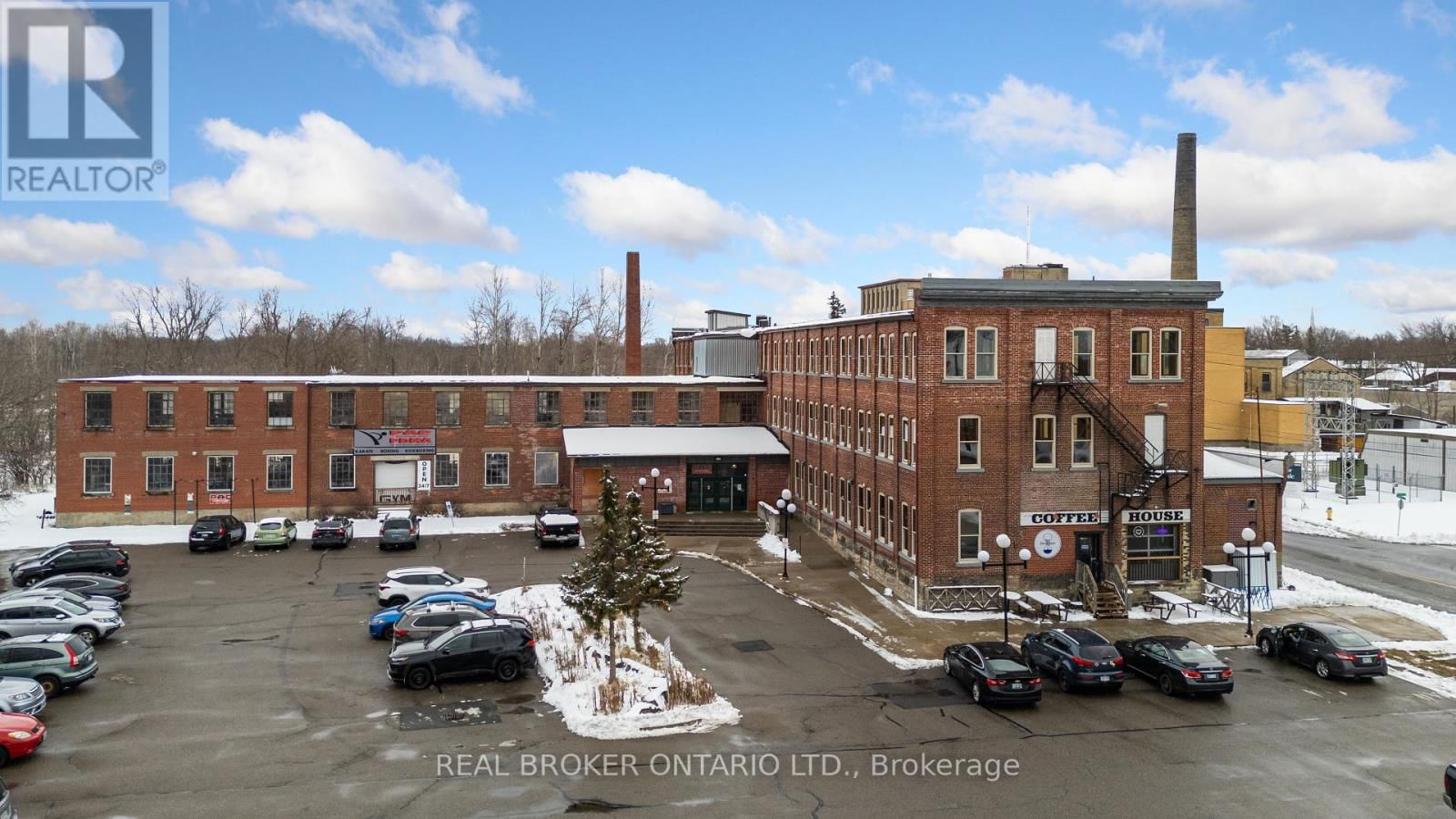 170 - 1 SHERBROOKE STREET EAST Image 29