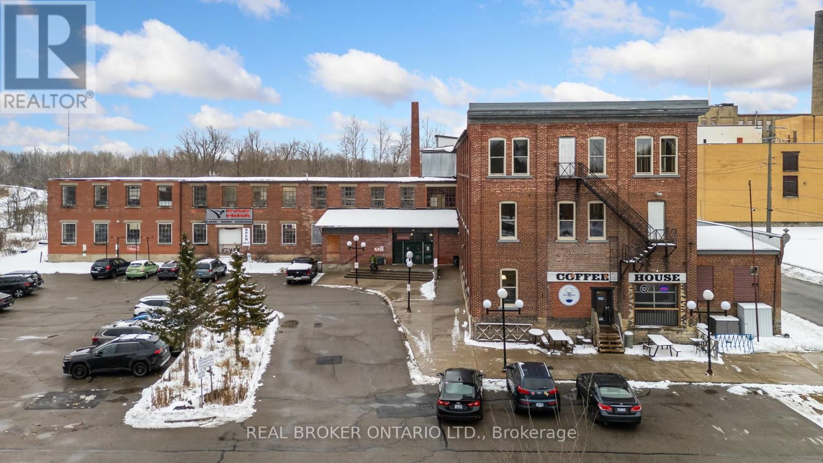 170 - 1 SHERBROOKE STREET EAST Image 31