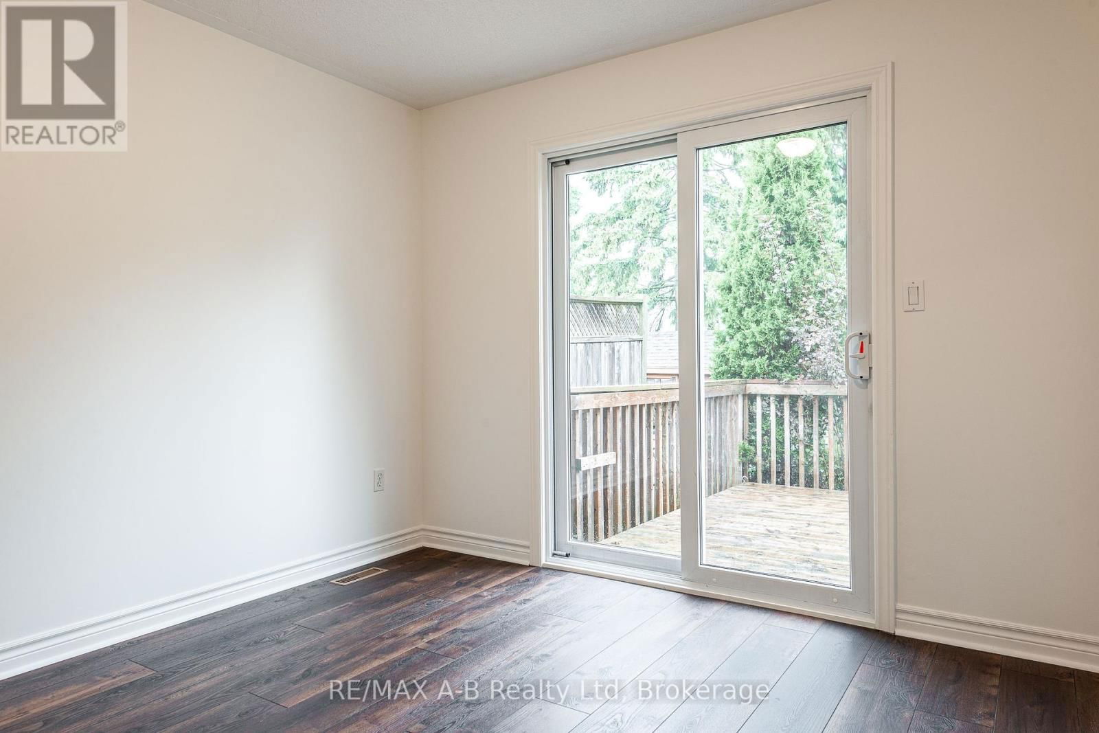52 WINGFIELD AVENUE Image 17