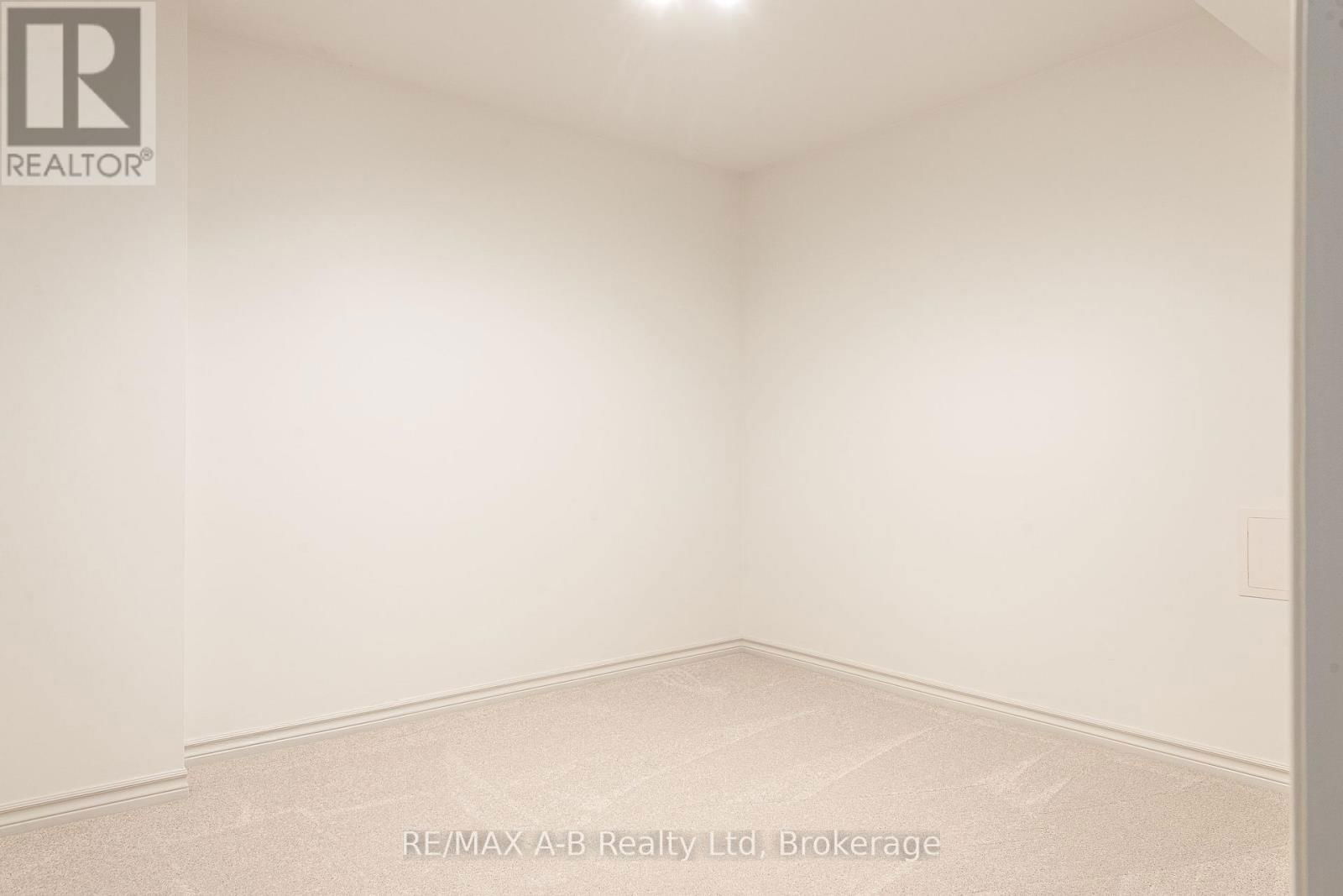 52 WINGFIELD AVENUE Image 25