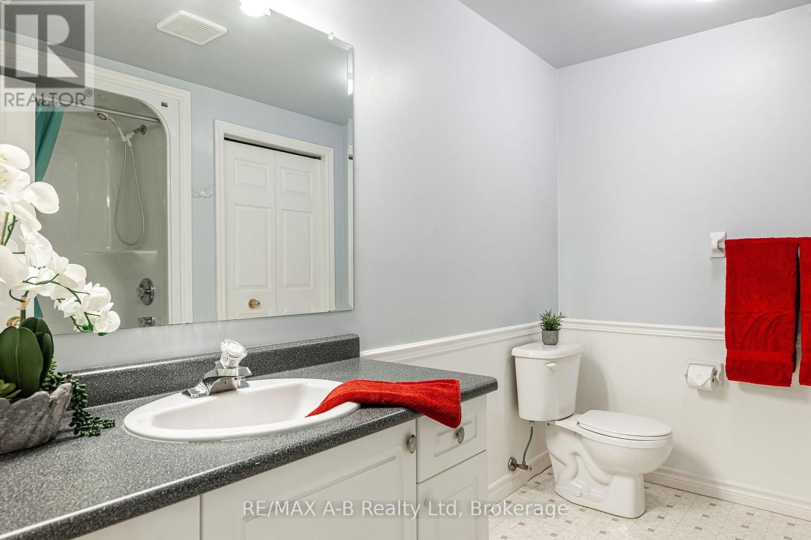 52 WINGFIELD AVENUE Image 30