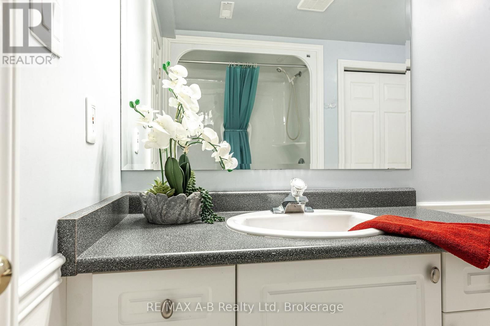 52 WINGFIELD AVENUE Image 31