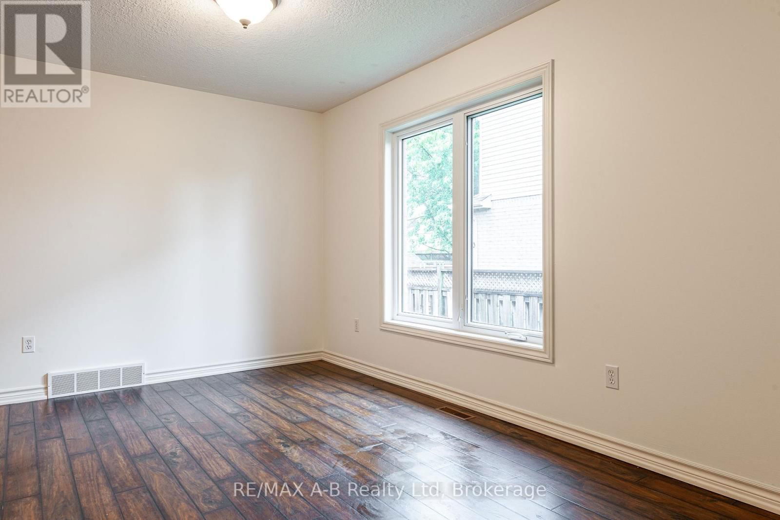 52 WINGFIELD AVENUE Image 6
