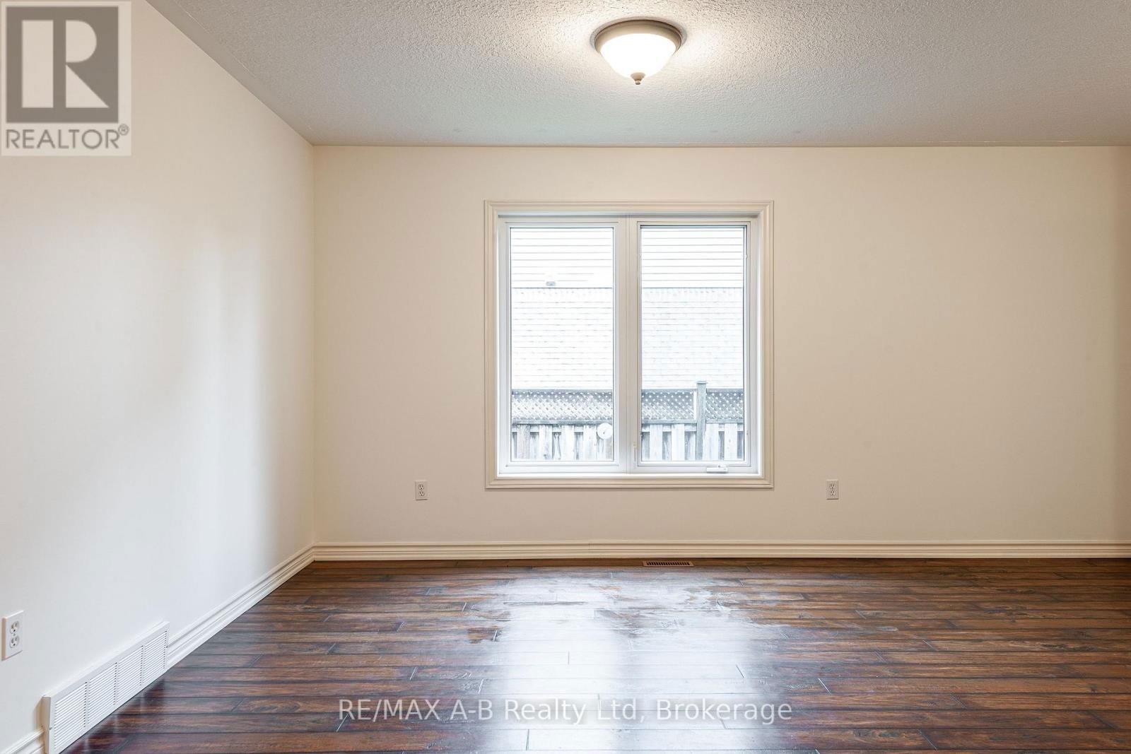 52 WINGFIELD AVENUE Image 8