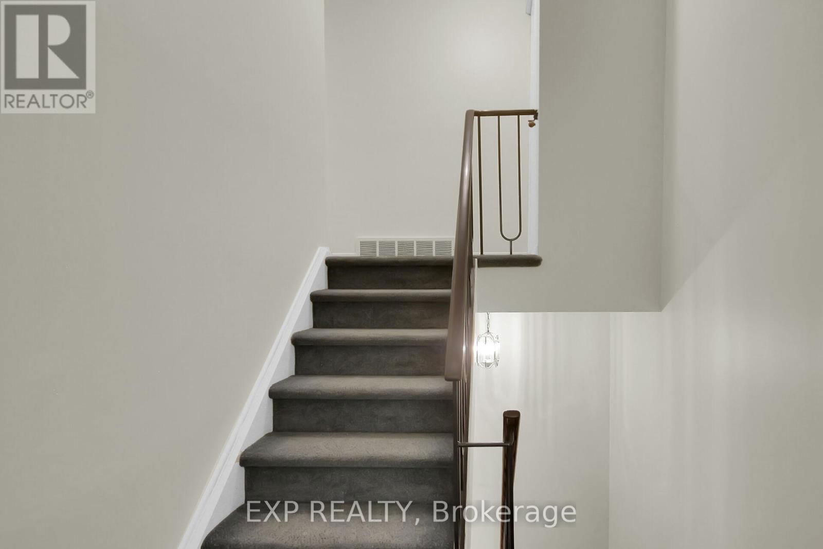 68 - 773A SPRINGLAND DRIVE Image 17