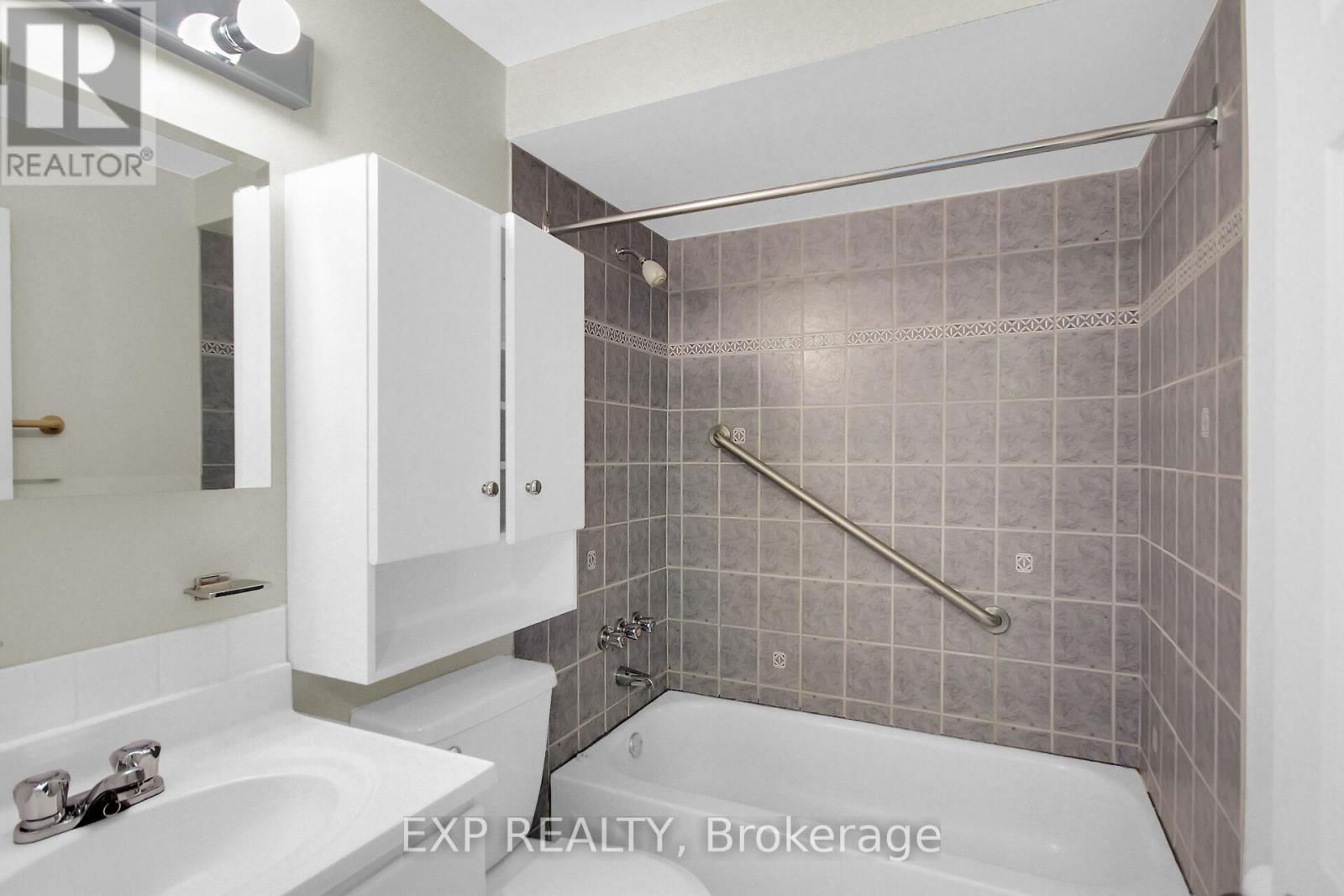 68 - 773A SPRINGLAND DRIVE Image 21