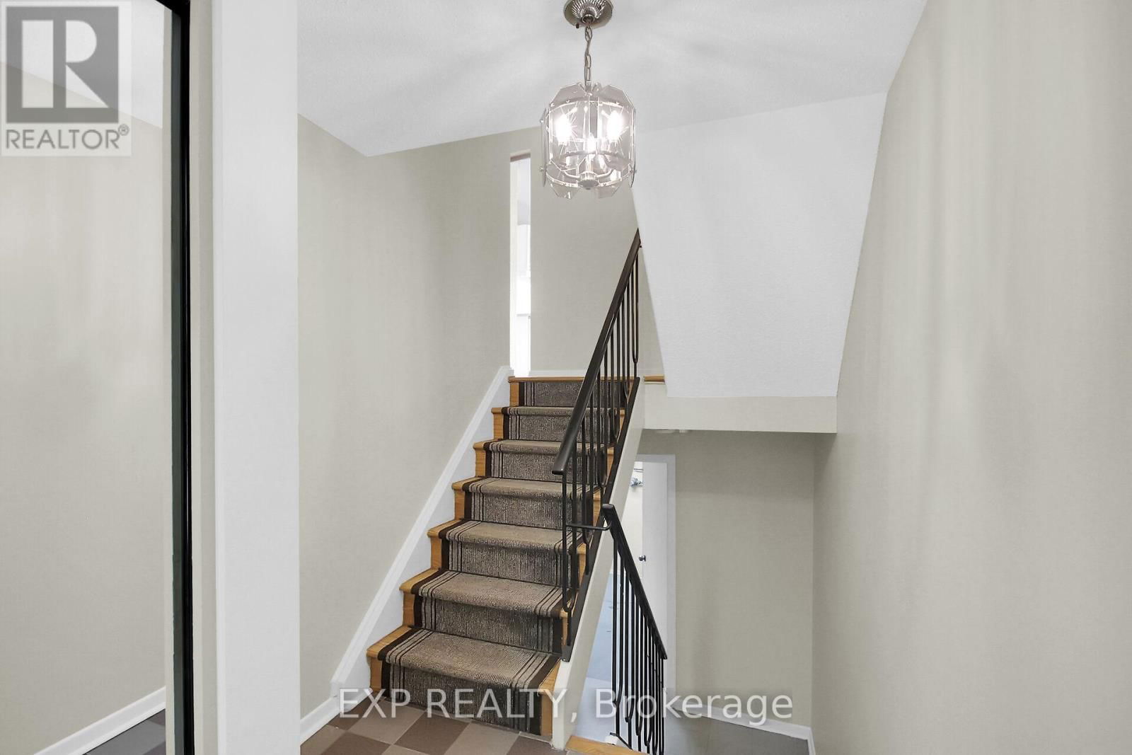 68 - 773A SPRINGLAND DRIVE Image 23