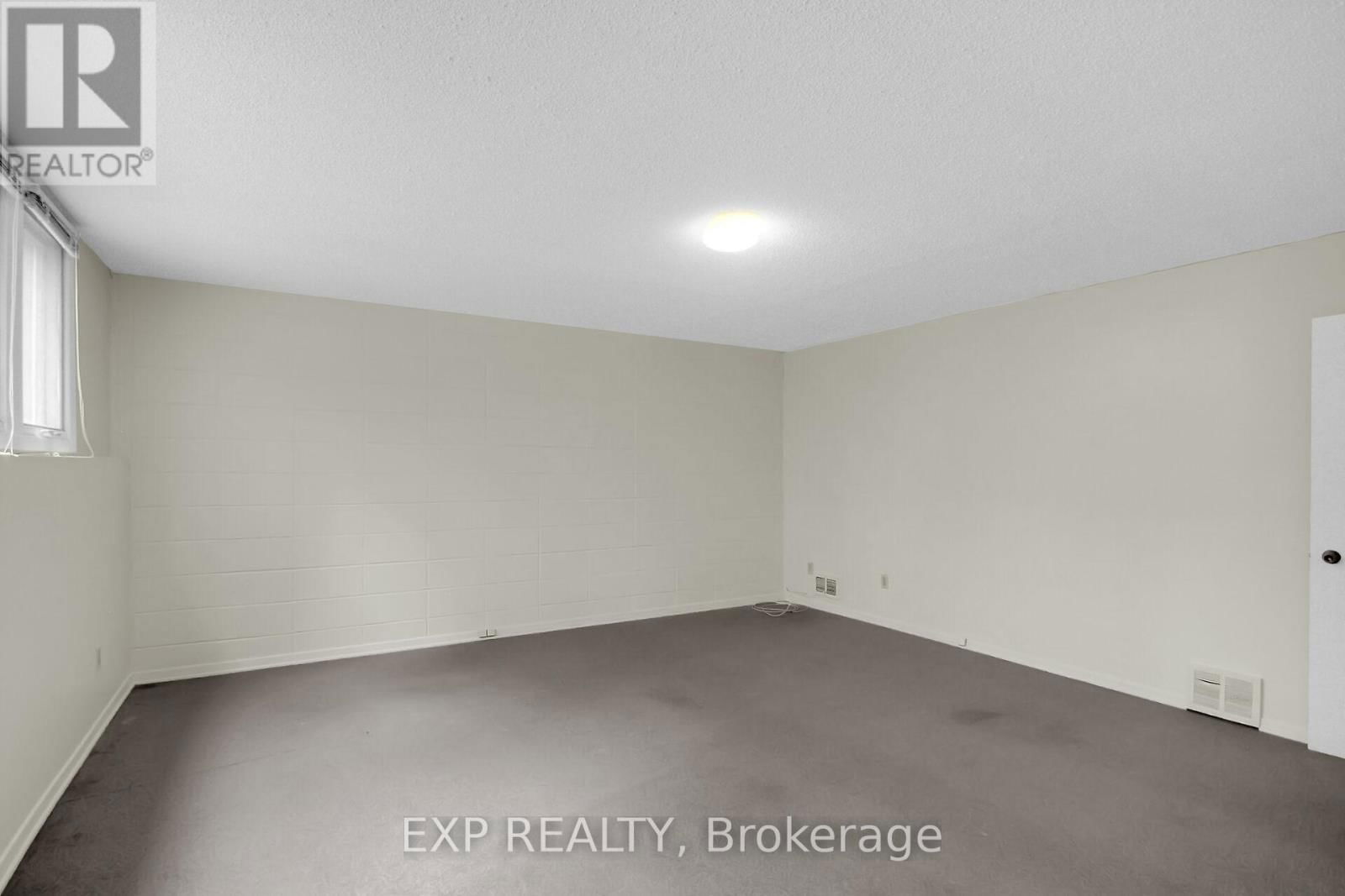 68 - 773A SPRINGLAND DRIVE Image 25