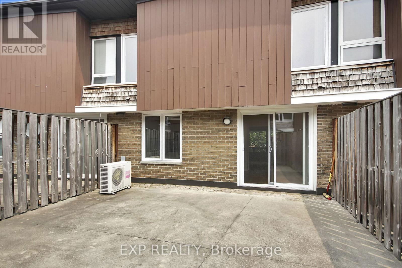 68 - 773A SPRINGLAND DRIVE Image 28