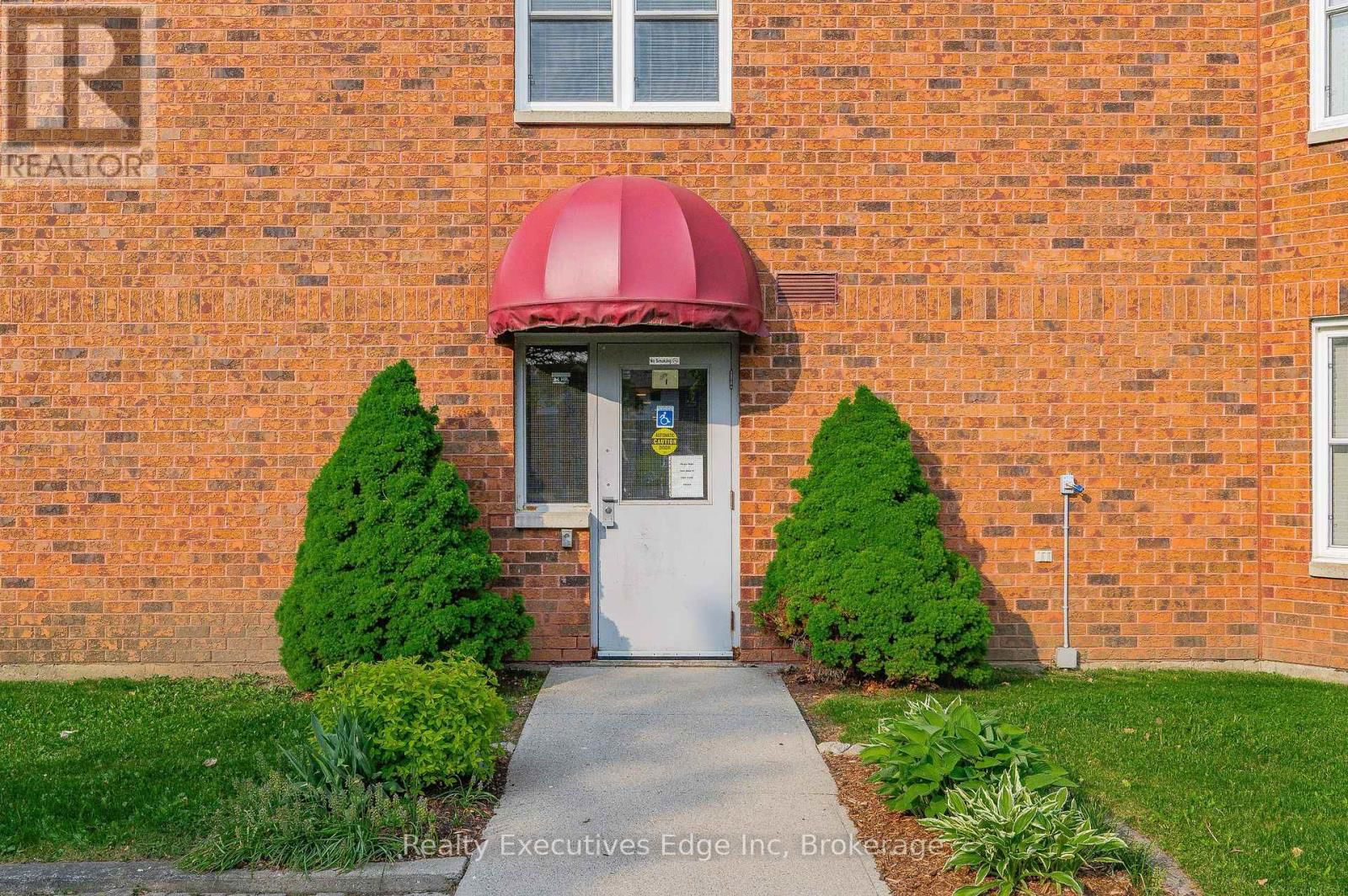 312 - 208 SILVERCREEK PARKWAY NORTH Image 44