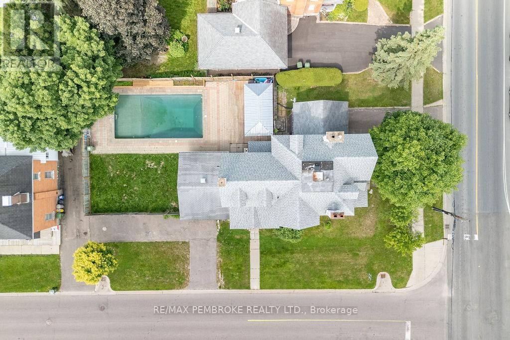 502 MARY STREET Image 39