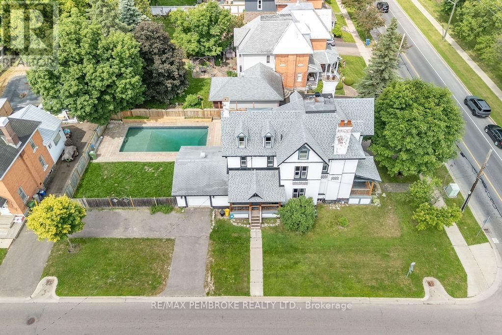 502 MARY STREET Image 40