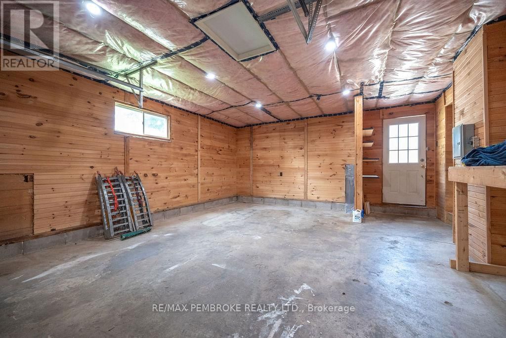 502 MARY STREET Image 42
