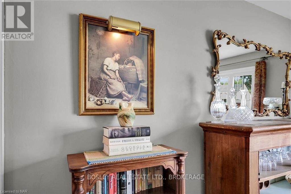 6746 WATERS AVENUE Image 10