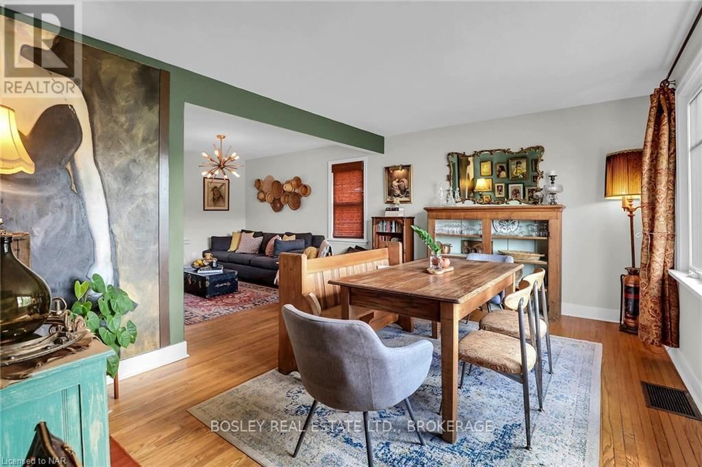 6746 WATERS AVENUE Image 13