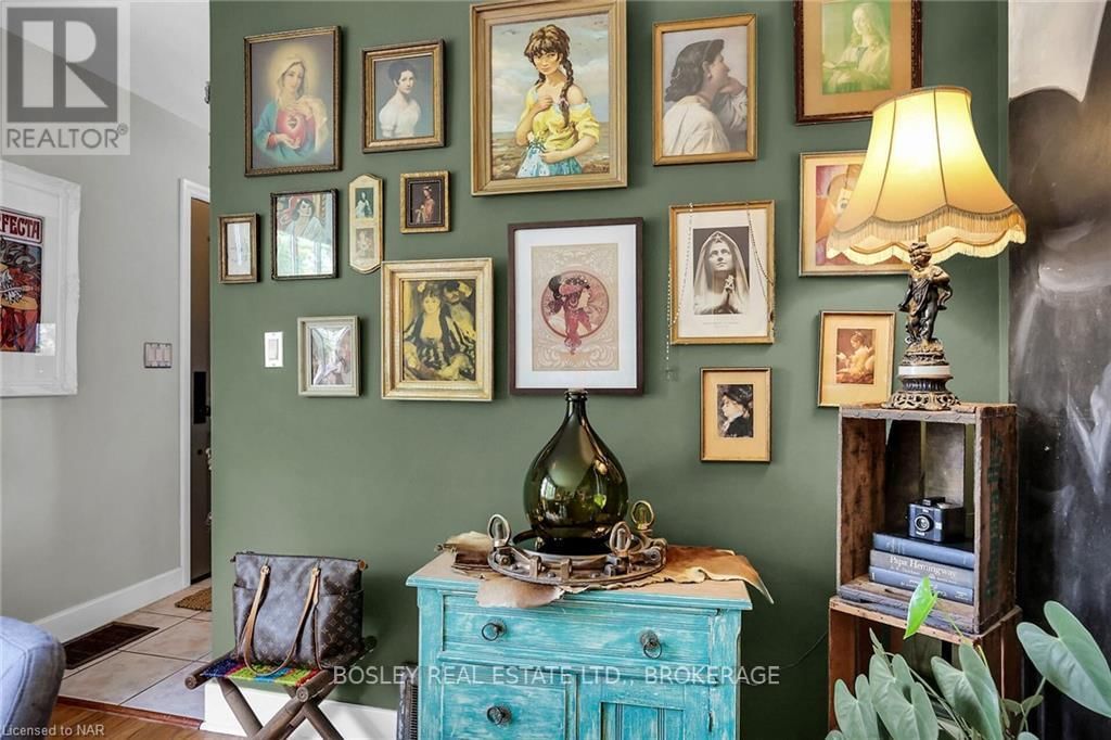 6746 WATERS AVENUE Image 17