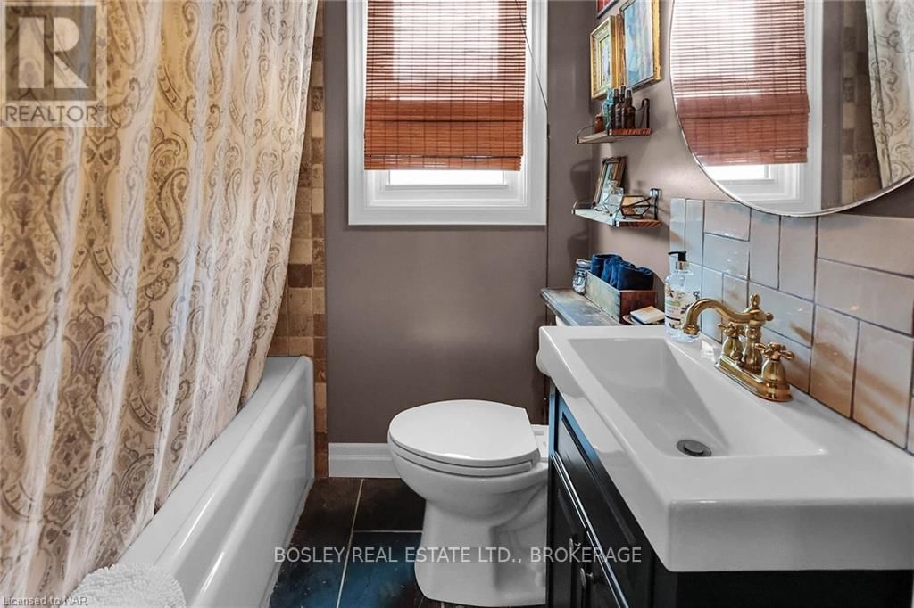 6746 WATERS AVENUE Image 19
