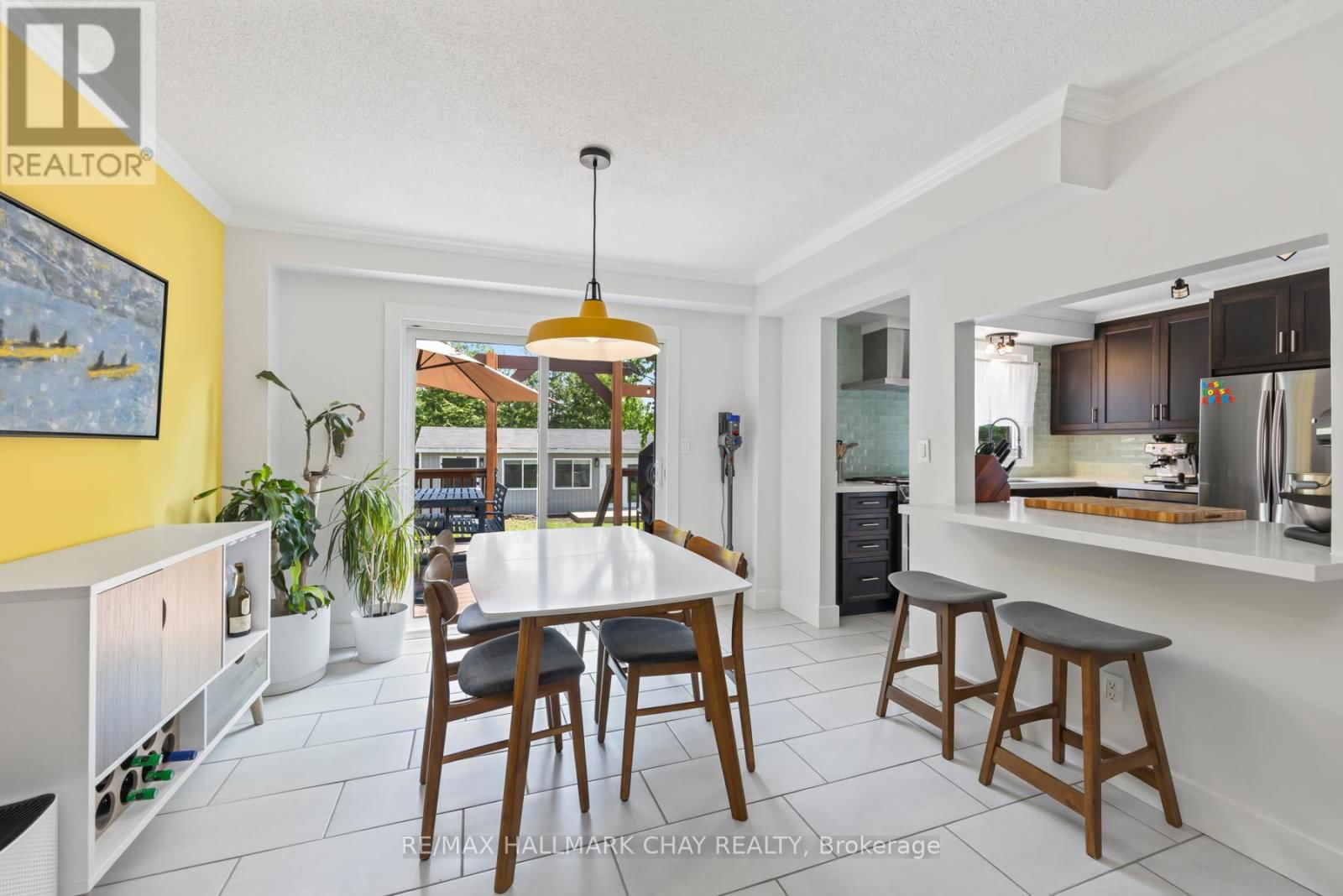 850 ROWANTREE CRESCENT Image 11