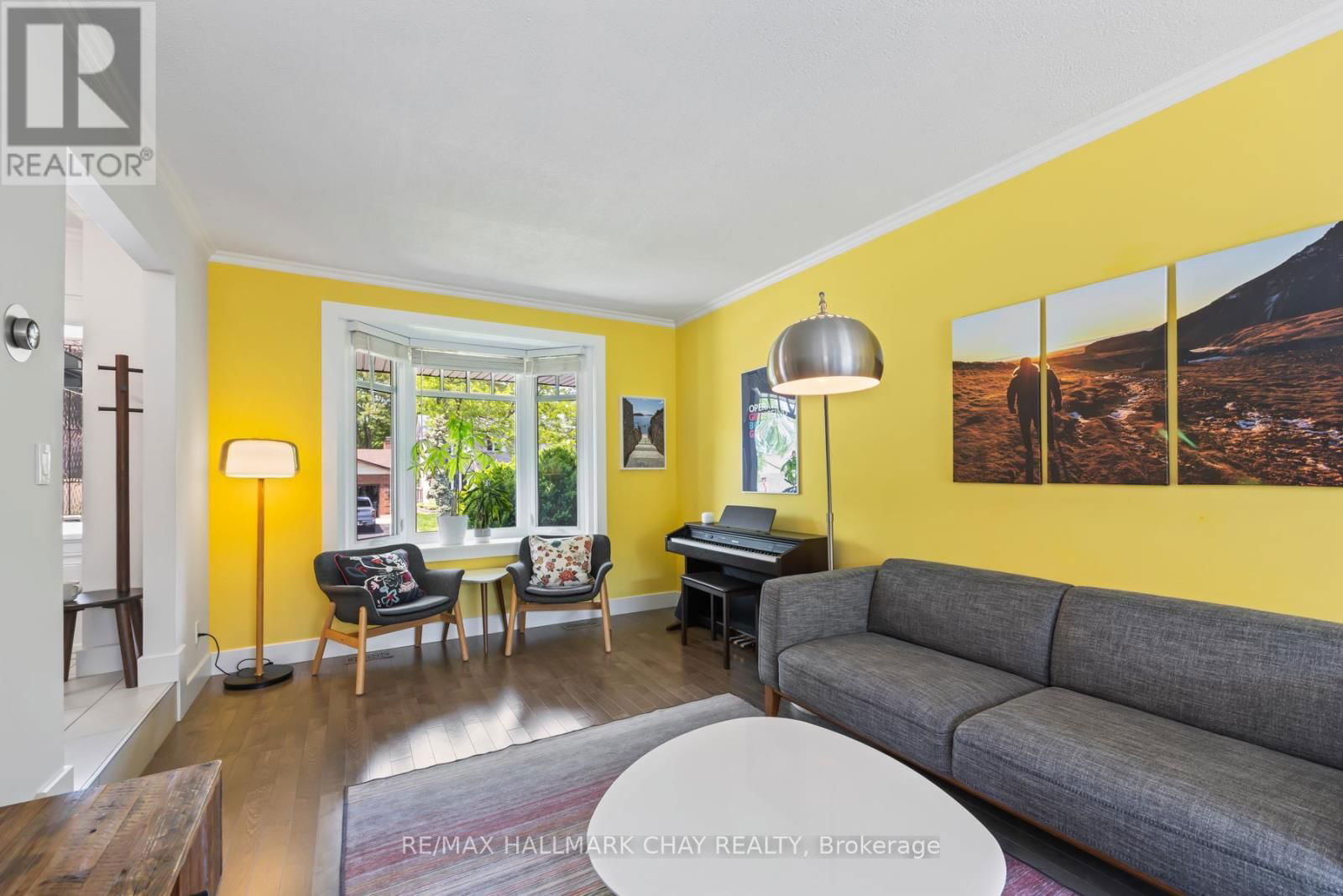 850 ROWANTREE CRESCENT Image 16