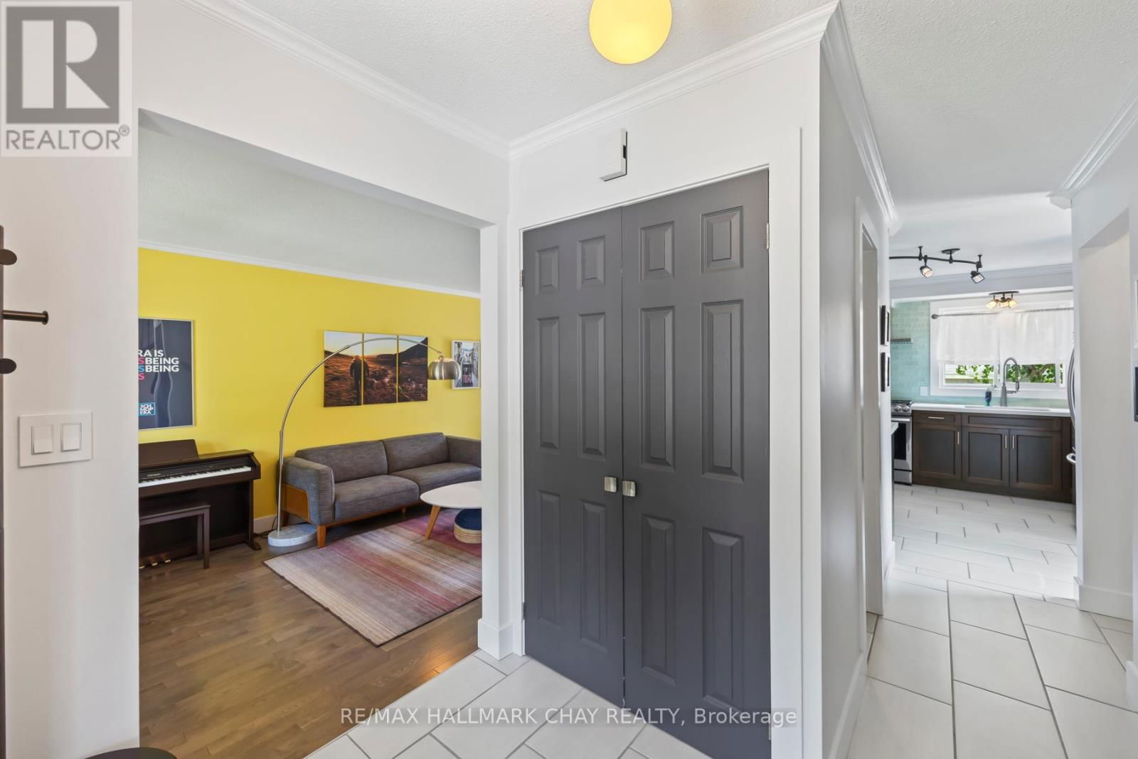 850 ROWANTREE CRESCENT Image 17