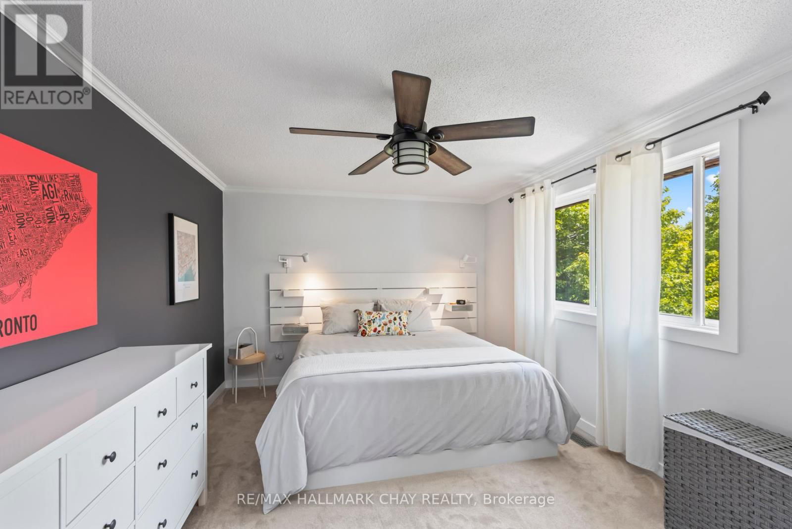 850 ROWANTREE CRESCENT Image 18
