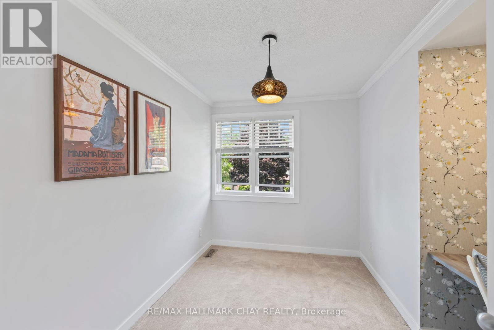 850 ROWANTREE CRESCENT Image 25