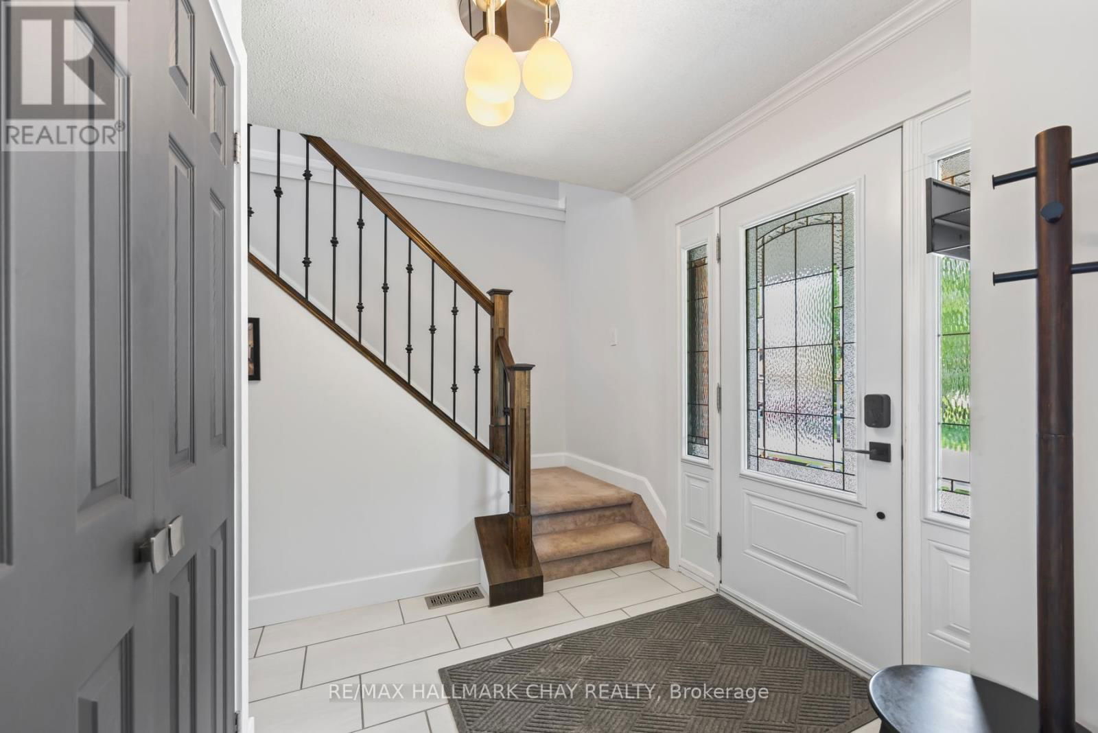 850 ROWANTREE CRESCENT Image 29