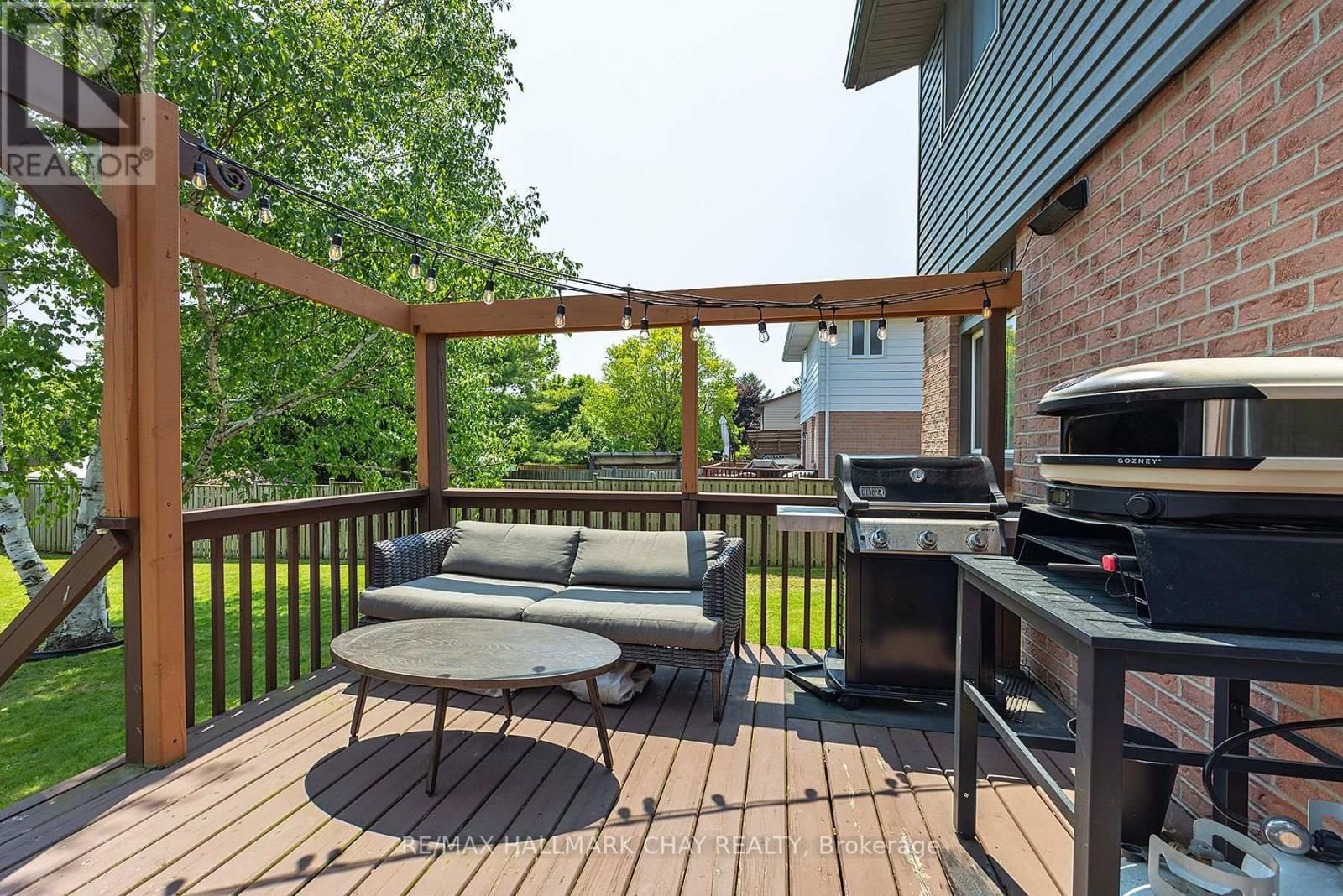 850 ROWANTREE CRESCENT Image 35