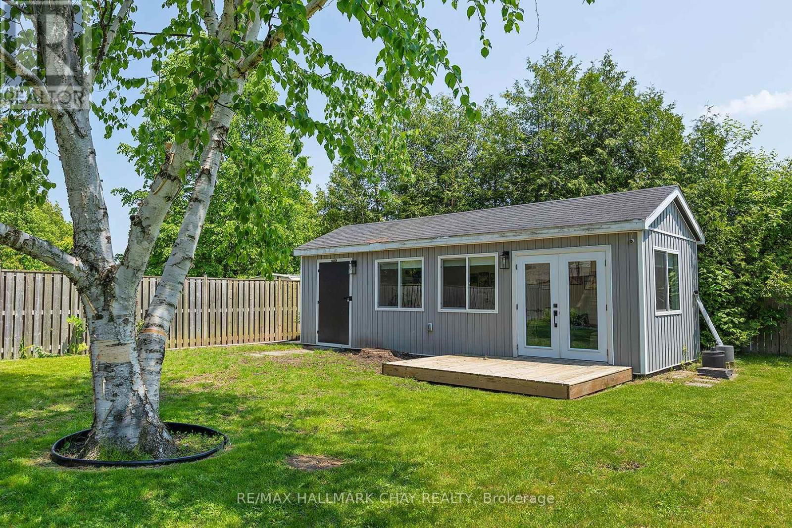 850 ROWANTREE CRESCENT Image 38