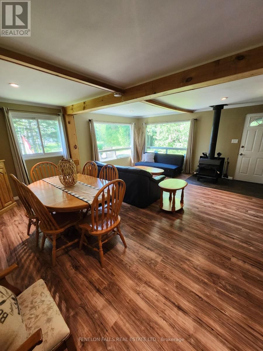 63 THOMAS DRIVE Image 15