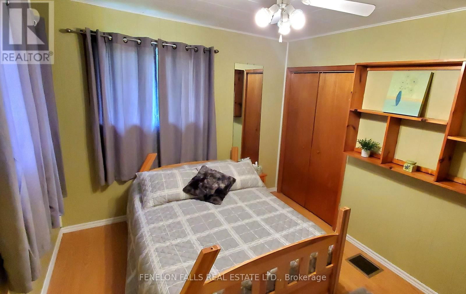 63 THOMAS DRIVE Image 20