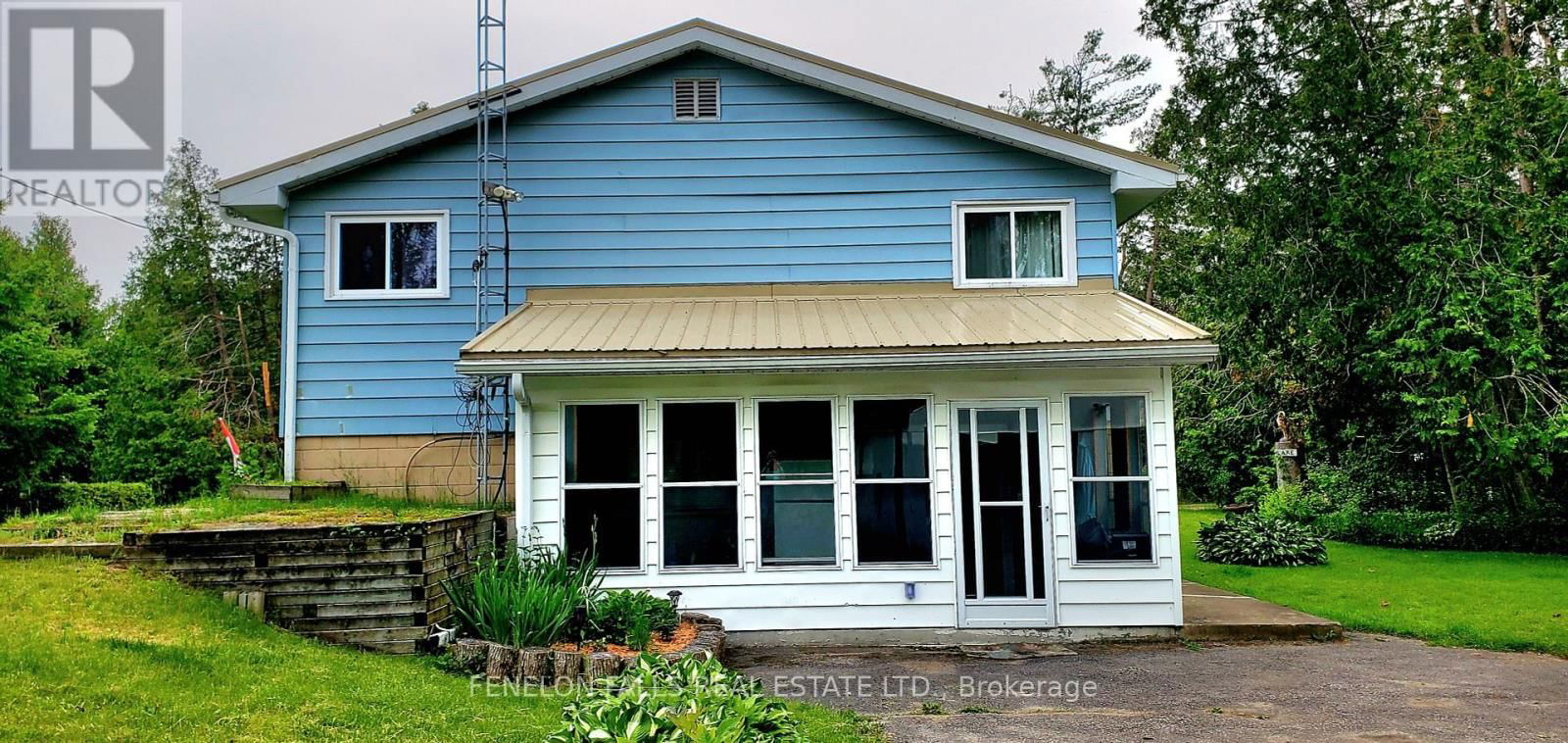 63 THOMAS DRIVE Image 32