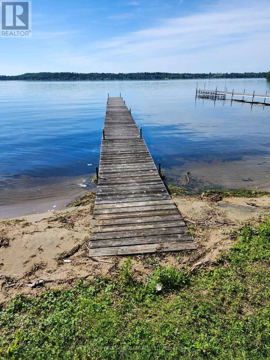 63 THOMAS DRIVE Image 9