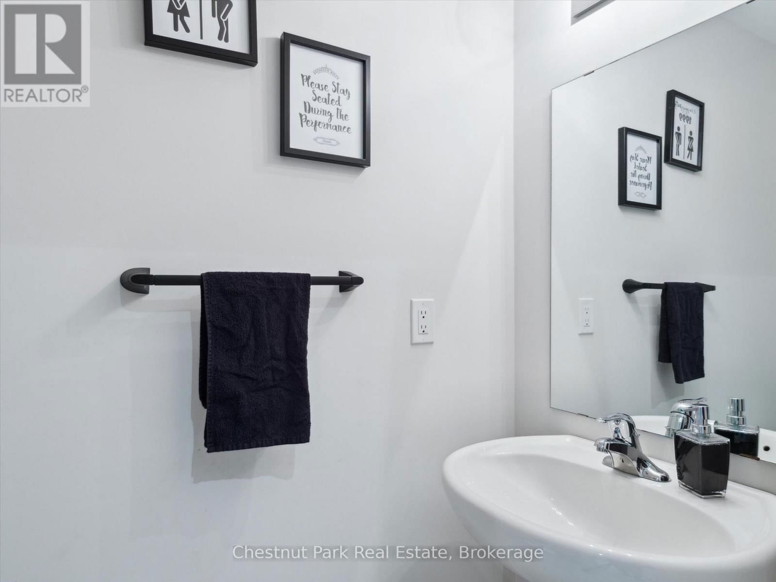 245 WILD ROSE DRIVE Image 15