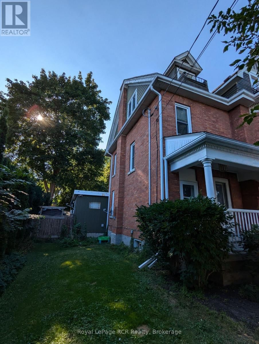 1366 4TH AVENUE WEST Image 3