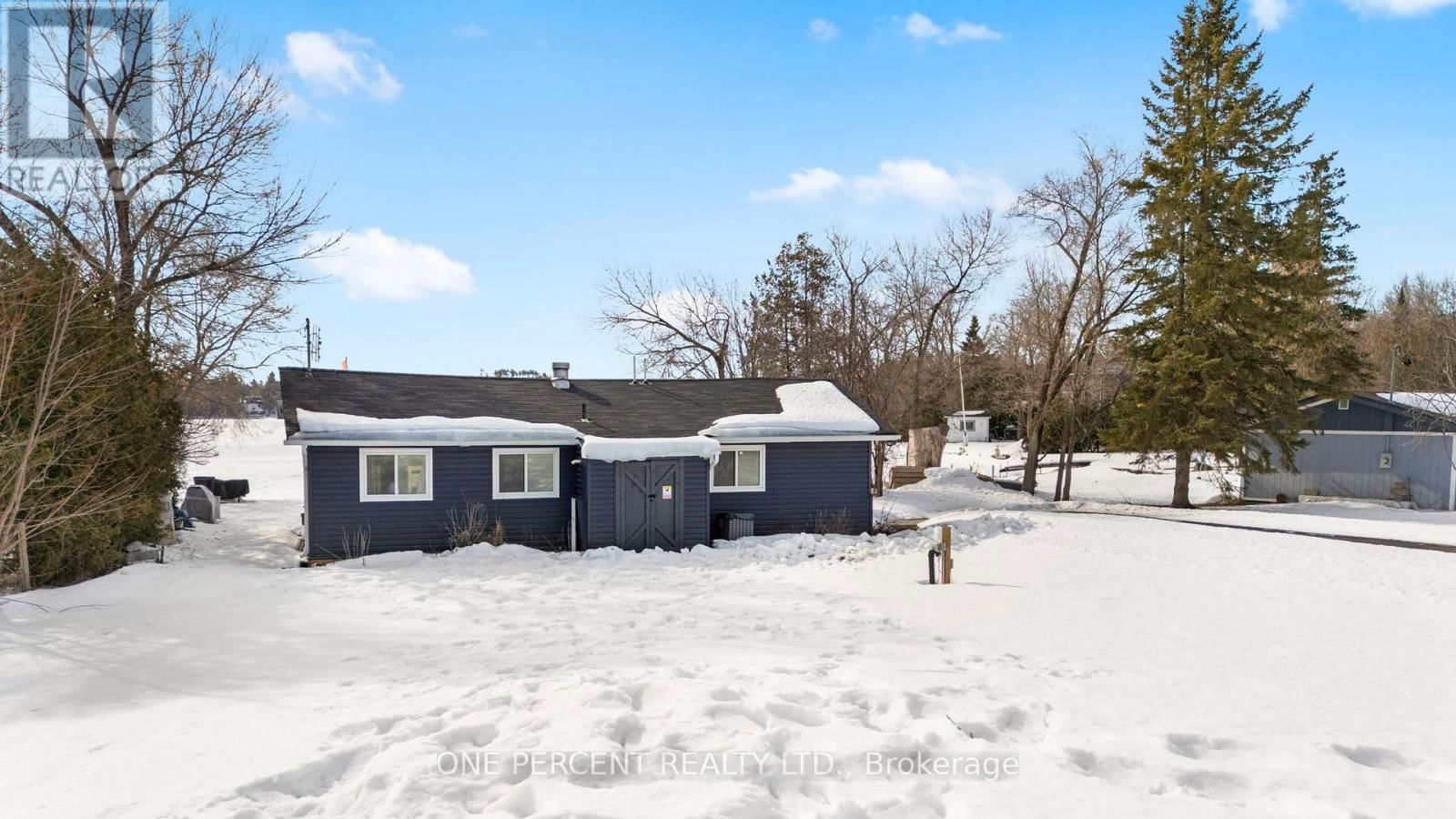 9 CHARLOTTE CRESCENT Image 4