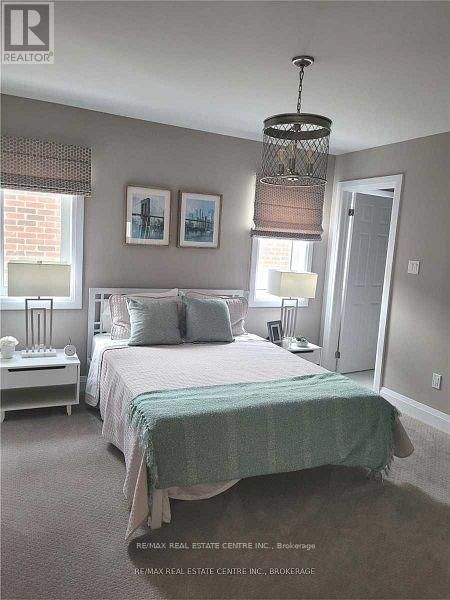 23 BARLOW PLACE Image 14