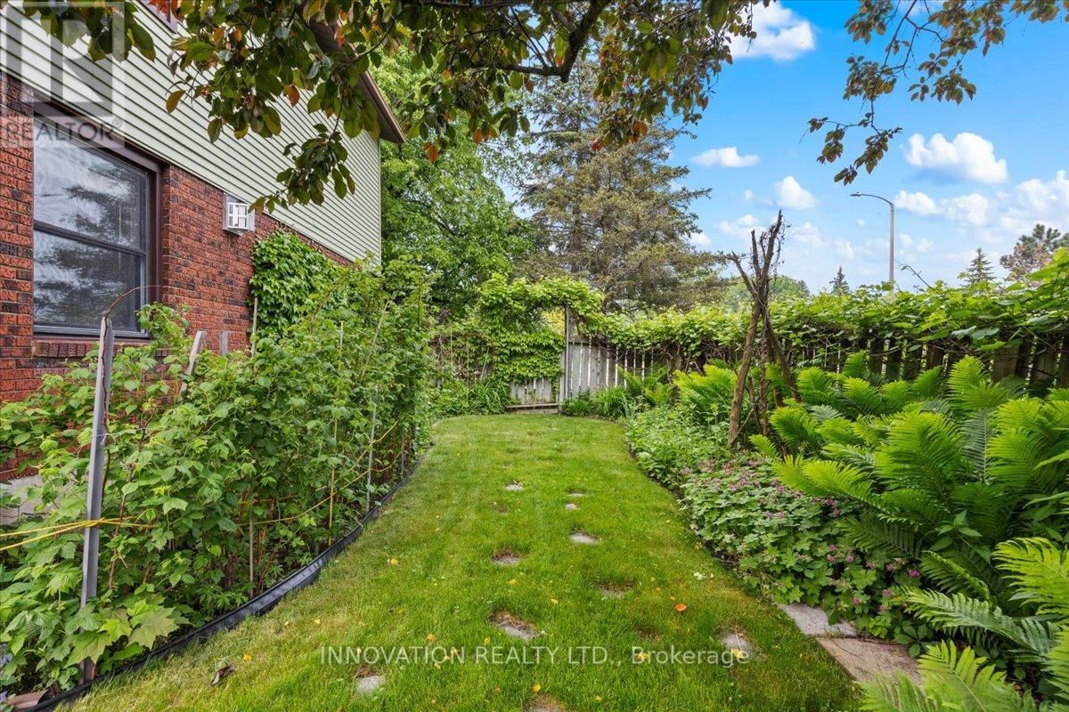 1553 MARCOUX DRIVE Image 40
