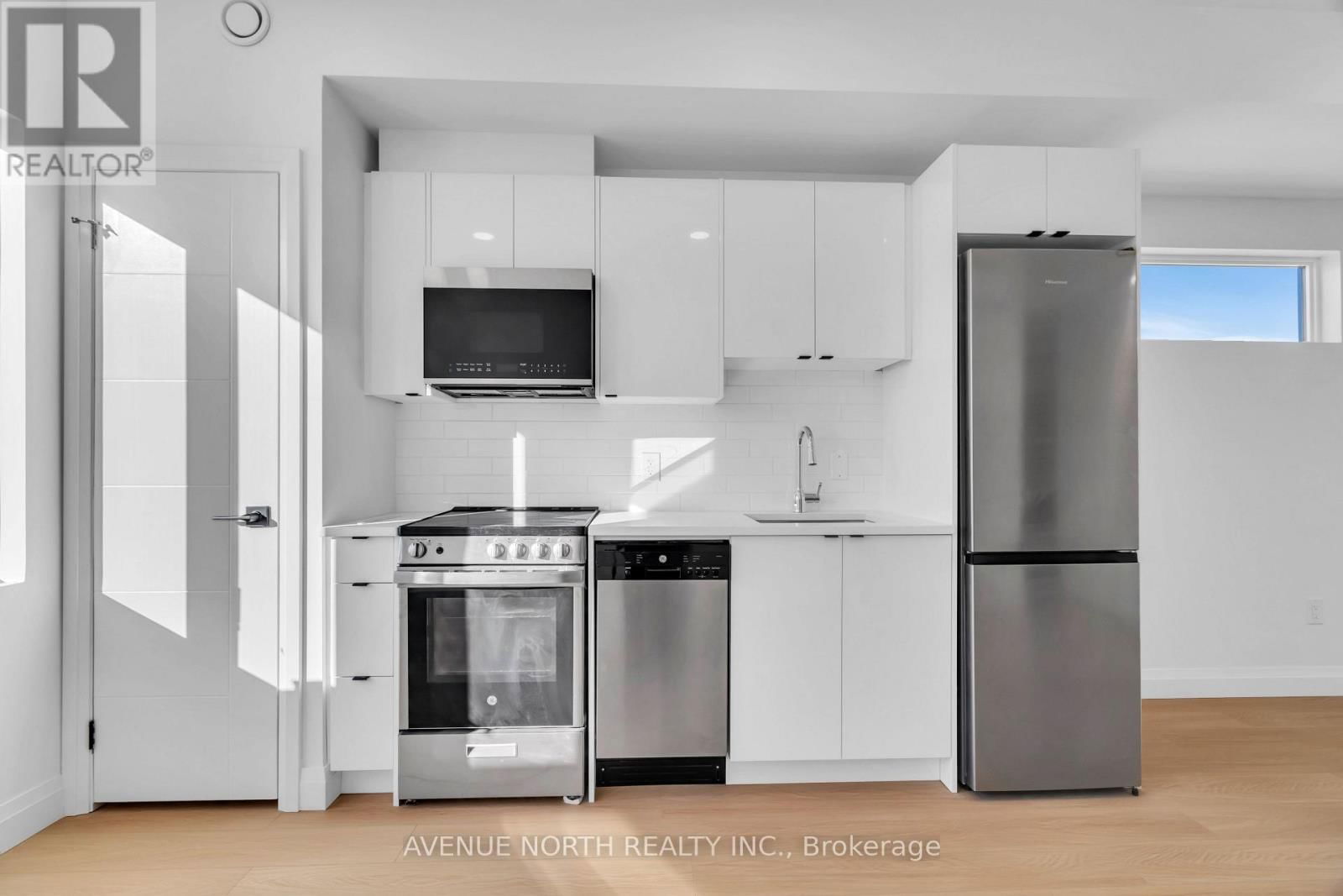 101 - 368 TWEEDSMUIR AVENUE Image 4