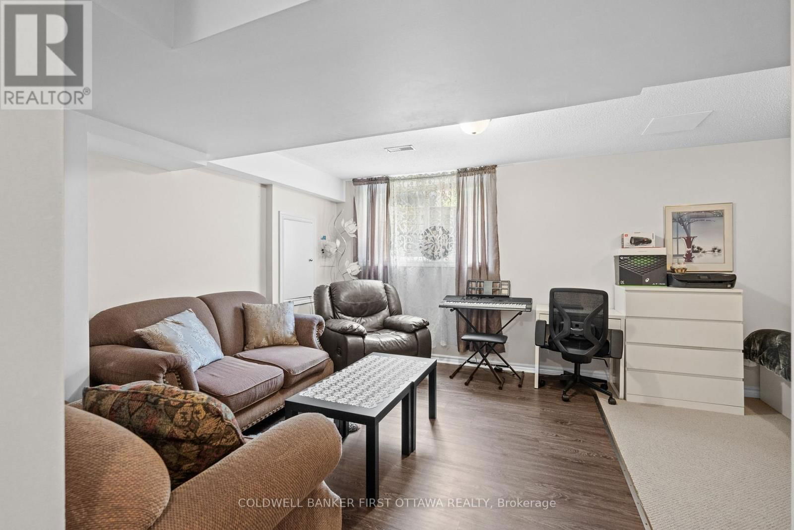 3627 CAMBRIAN ROAD Image 20