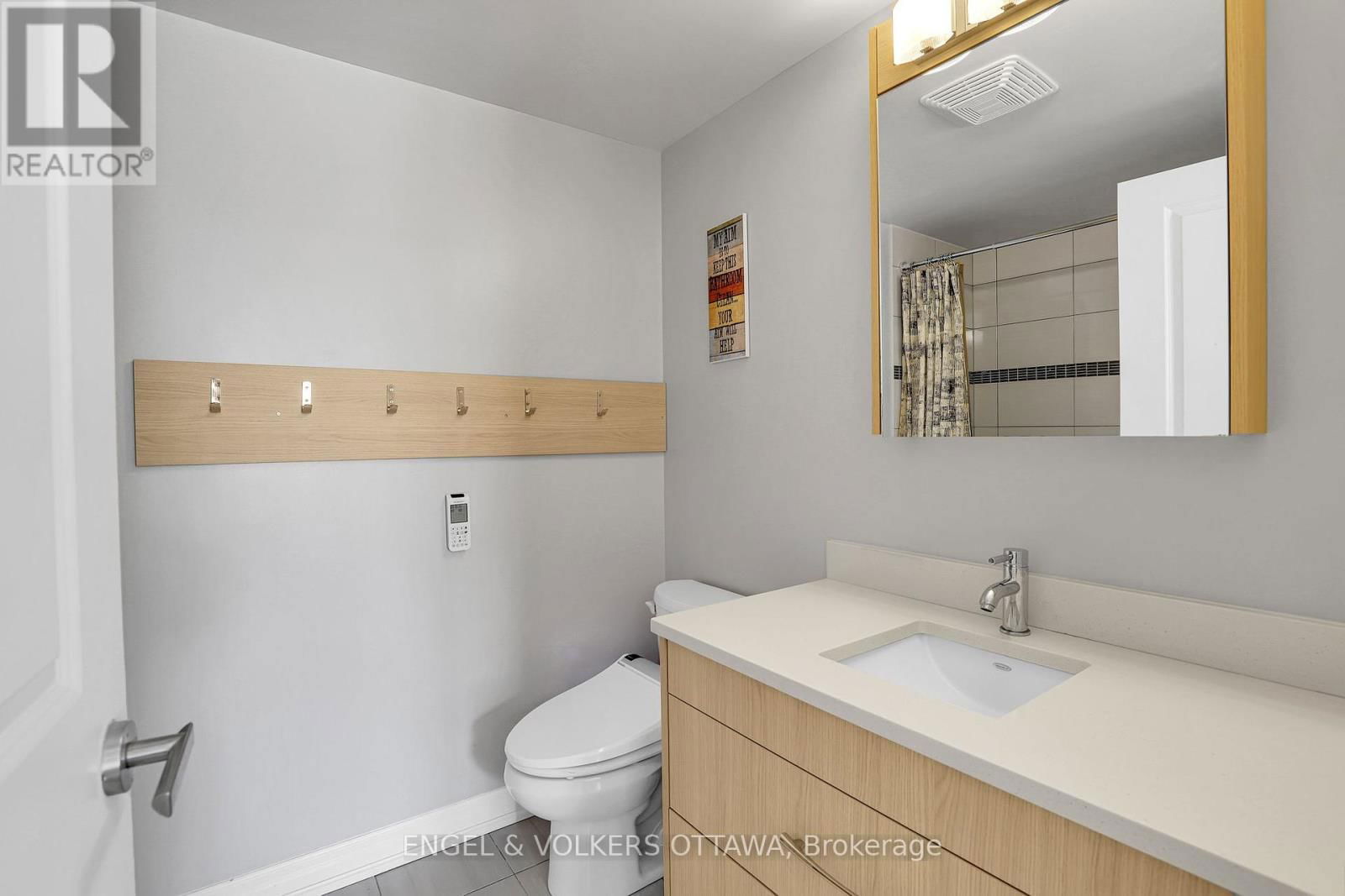 202 - 195 BESSERER STREET Image 16
