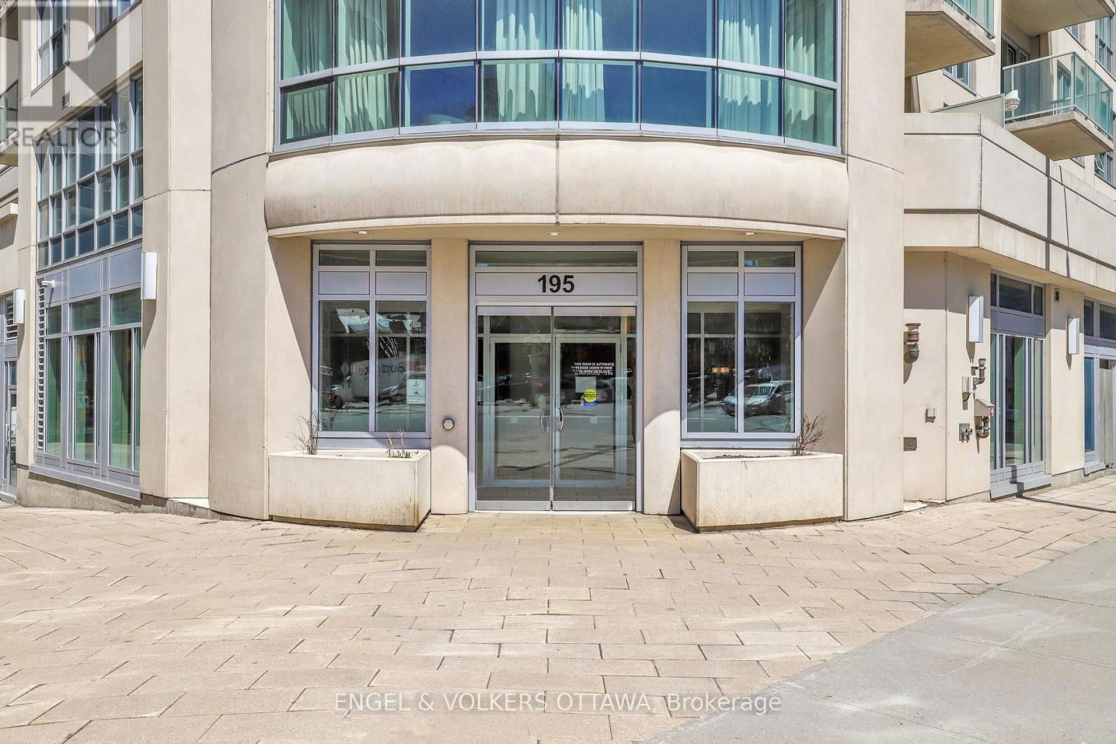 202 - 195 BESSERER STREET Image 2