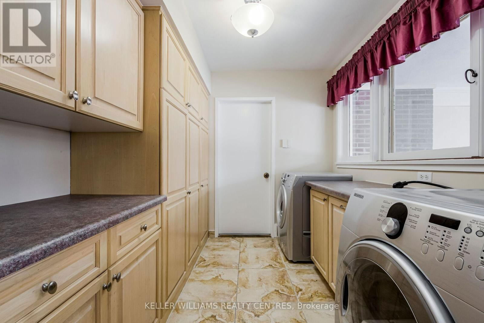 9 WOOD DALE DRIVE Image 19