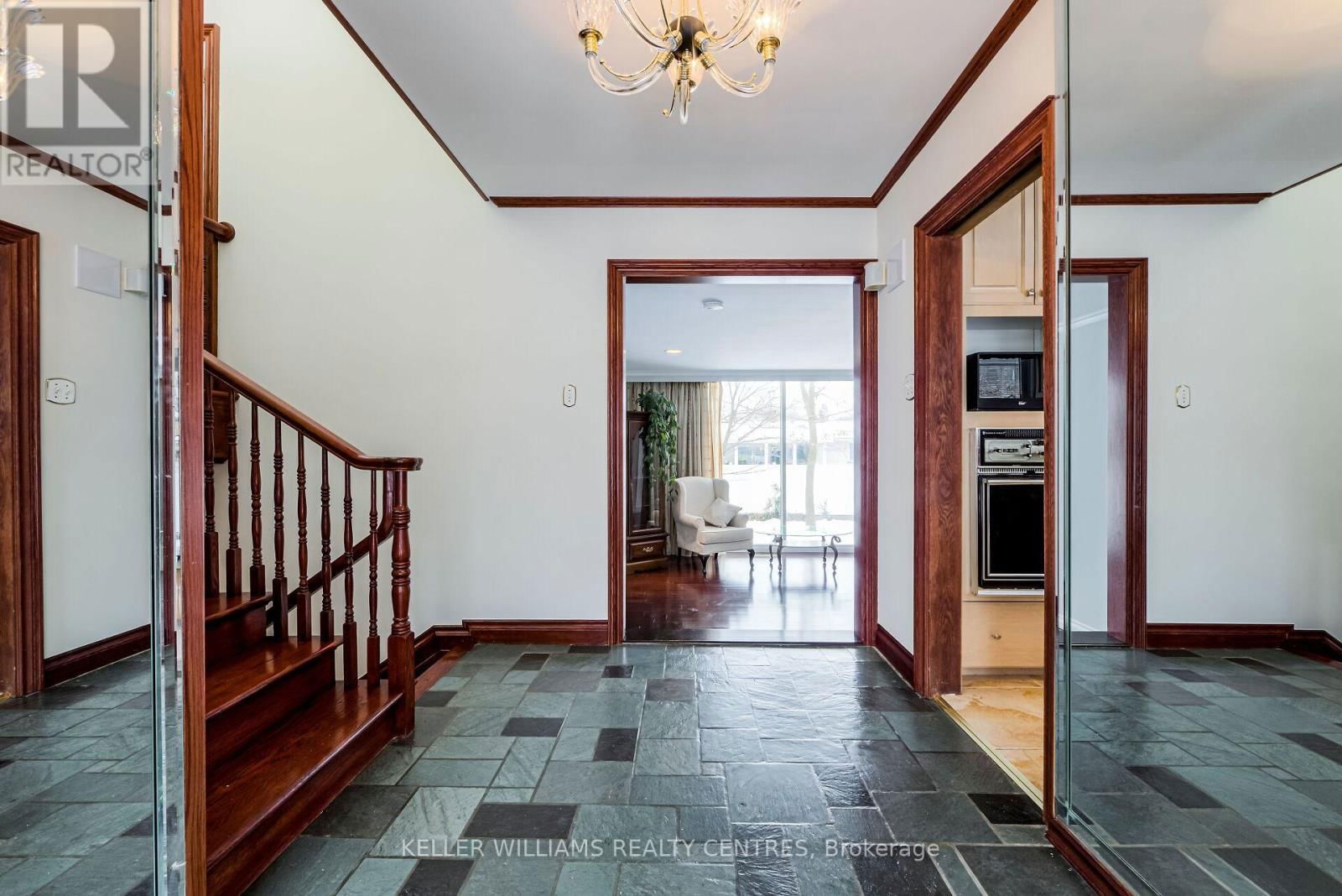 9 WOOD DALE DRIVE Image 7