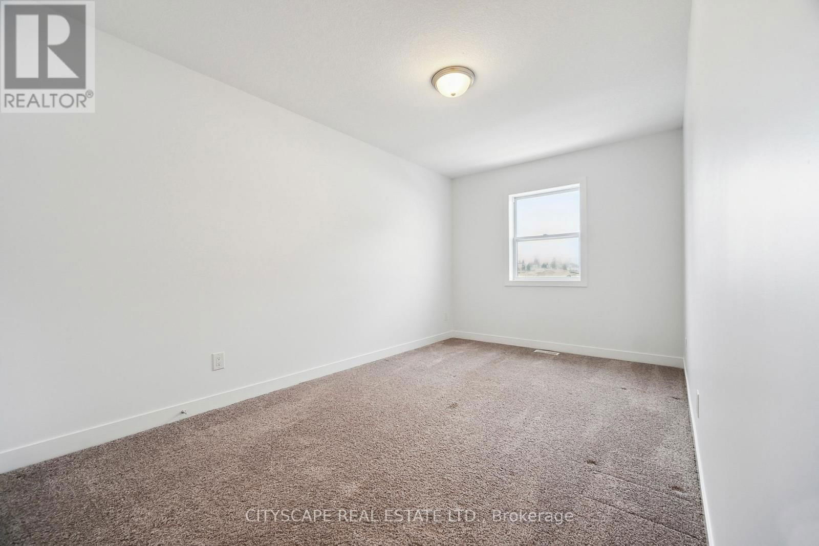 B3 - 439 ATHLONE AVENUE EAST Image 21